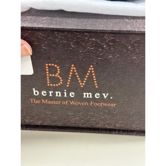 Bernie Mev Womens Silver/Pewter Woven Mesh 3" Heeled Shoes With Memory Foam Comf - Picture 6 of 7